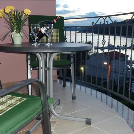 Nena With Sea View - Max 4 Persons *